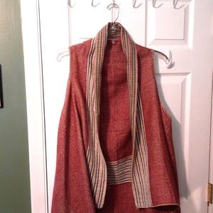 LOF womans wrap/vest burgundy
